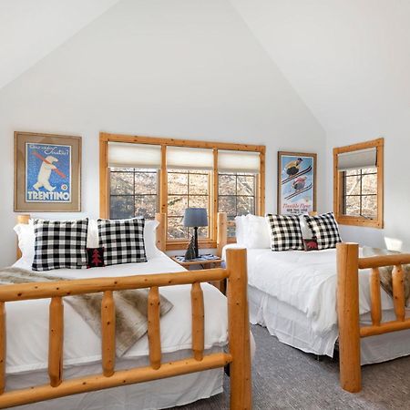 The Lodge, 'North Woods' Style, Boutique Galena Getaway! Εξωτερικό φωτογραφία
