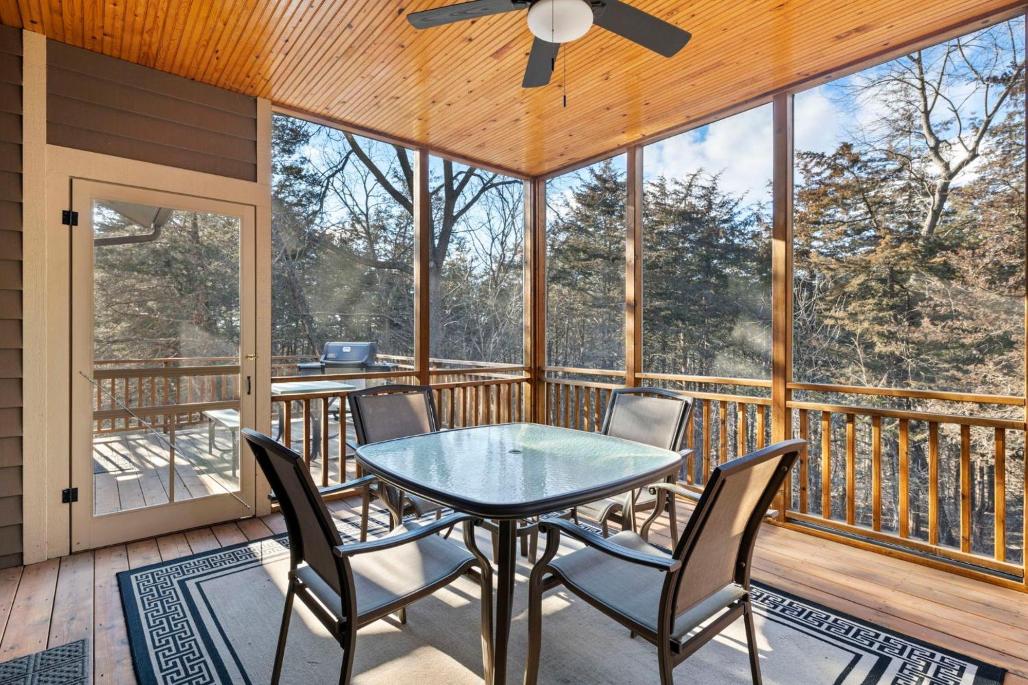The Lodge, 'North Woods' Style, Boutique Galena Getaway! Εξωτερικό φωτογραφία
